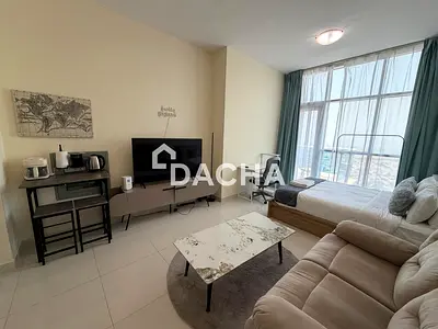 HIGH FLOOR | MARINA SKYLINE VIEW | VACANT
