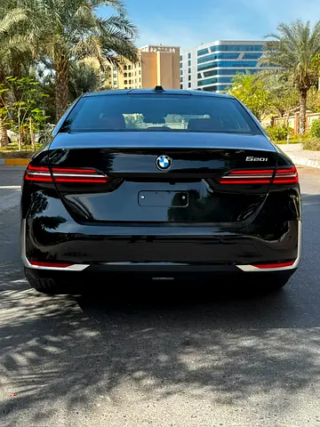 2027 BMW 5-SERIES thumbnail 8