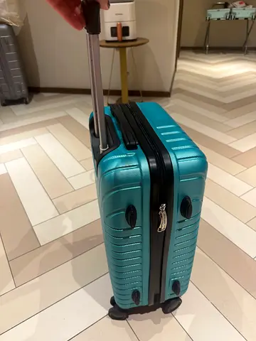 Blue Hard Shell Roller Luggage with Telescopic Handle
