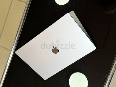 Apple MacBook Pro M1 Max 32gb Ram & 1Tb ssd.