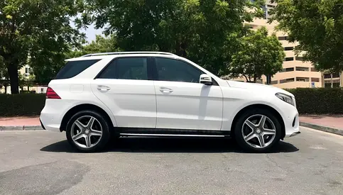 Mercedes-Benz GLE 400 4MATIC 2016 | GCC Specs | Well Maintained