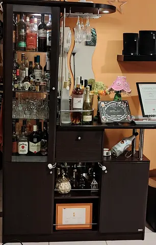 Solid wood and glass Bar counter, opening both sides.