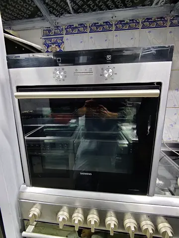 Siemens latest model built-in electric oven 60cm