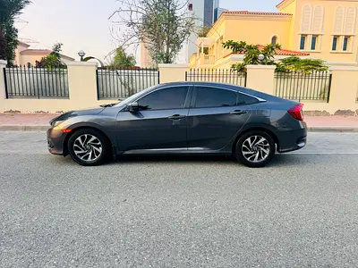 2017 Honda CIVIC — фото 2