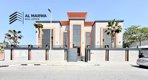 Spacious & Bright Coner Unit | 6-Master BedRoom close Majlis Big Hall with Beasment Villa