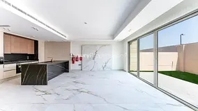 Vacant 20th July | Shared Pool | Landscaped — 3