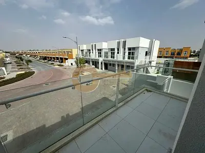 MODERN | 1BR PLUS STUDY ROOM | UPPER FLOOR