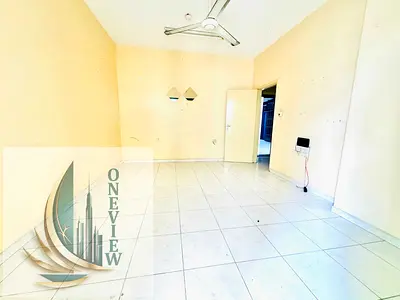 Hot offer 🔥 specious 2BHK with 2 Bathrooms and 2Nalconis in only30000/-Neat and clean full family Building