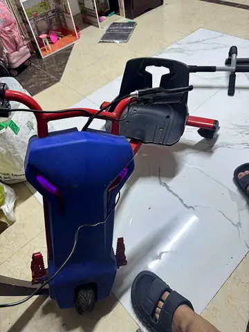 Kids Electric Ride-On Tricycle Scooter - Blue/Red, Good Working Condition