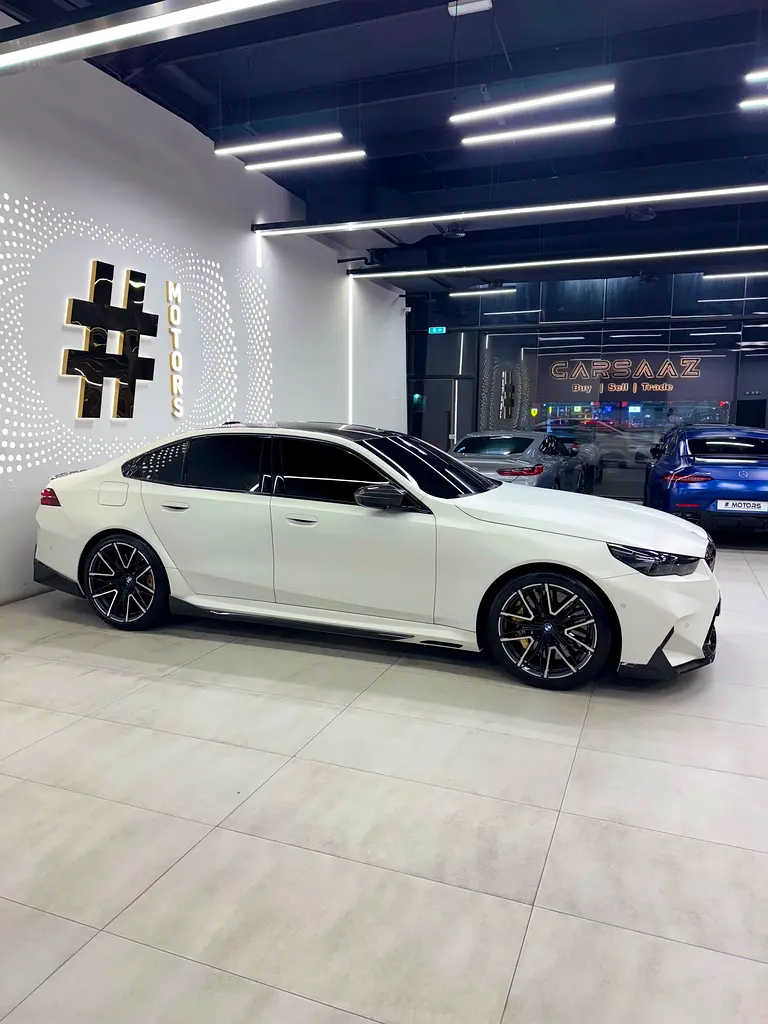BMW M5 2025