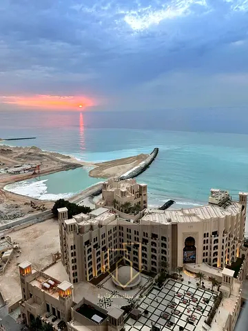 For those who appreciate distinction | Unique one-bedroom apartment (second occupant) | Sea view |