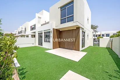 Corner Unit | 4 Bedroom | Close to Tennis Court