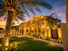 BEACHFRONT 5BR VILLA | PRIME LOCATION | VACANT