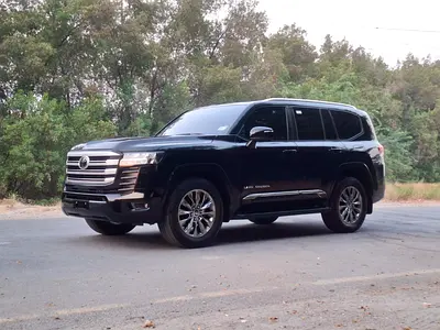 Toyota Land Cruiser 3.5L GXR 2022 | GCC Specs | Low Mileage