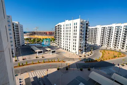 2BR+Balcony| Partial Canal View| Motivated Seller