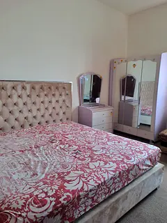 Furnished room for couple or ladies