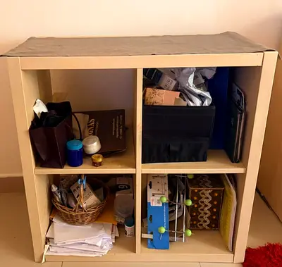 2 Light wood 4-compartment storage shelf / small cabinet