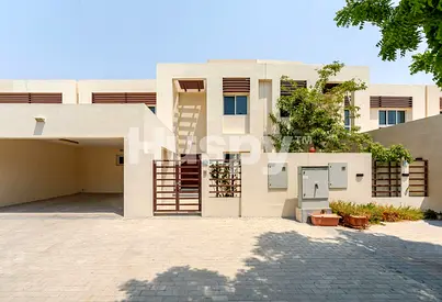 Central Courtyard | Bright & Airy | 5 Rooms