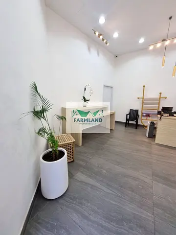 PRIME LOCATION I FURNSHED WITH OFFICE I BEST FOR SHOWROOM