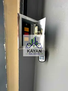 4,000 sq.ft Warehouse | Office | Bathroom | Electric Door | 10m Height | Main Road.