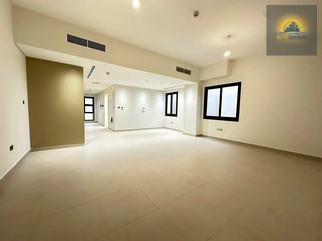For Small Family Brand New Town House Three Master Bedrooms Hall, Wardrobes, Gusset Room, Dining Space, Maid Room, Nice Bright Kitchen, Balcony Muroor