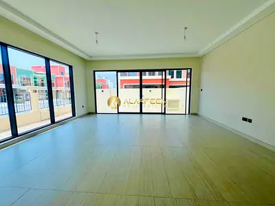 Corner unit | 5BR + Maid's Room | Close to Lagoon