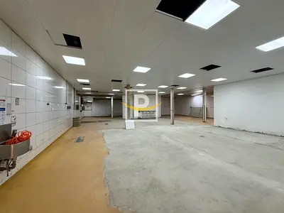 Fitted Warehouse for Cloud Kitchen and Bakery