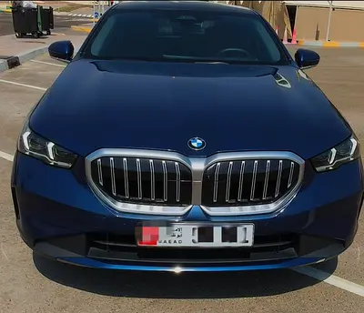 BMW 5-Series 520i Exclusive 2024-service and warranty