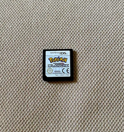 Pokemon White Version - Nintendo Ds (French/English)