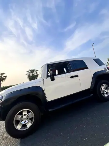 2009 Toyota FJ Cruiser | GCC Specs | Lady Driven | Never Off-Roaded | Well Maintained