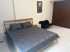 Fully Furnished Studio / Lake view / Spacious
