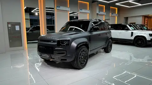 2025 Land Rover Defender 110 Octa Edition One P635