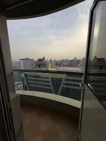 🏡 For Sale | Distinctive Apartment in Al Majaz Corniche Tower – Prime Location ✨