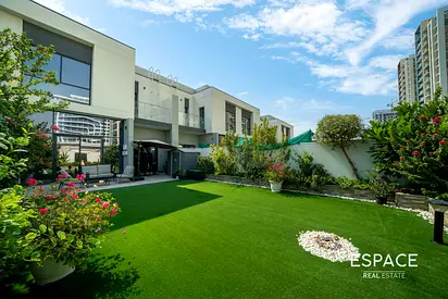 VOT | Large Plot | Prime Location
