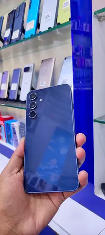 SAMSUNG $% (5G) ,, 8 GB RAM,, 128 GB STORAGE,, DUAL SIM,, ALL ORIGINAL DEVICE