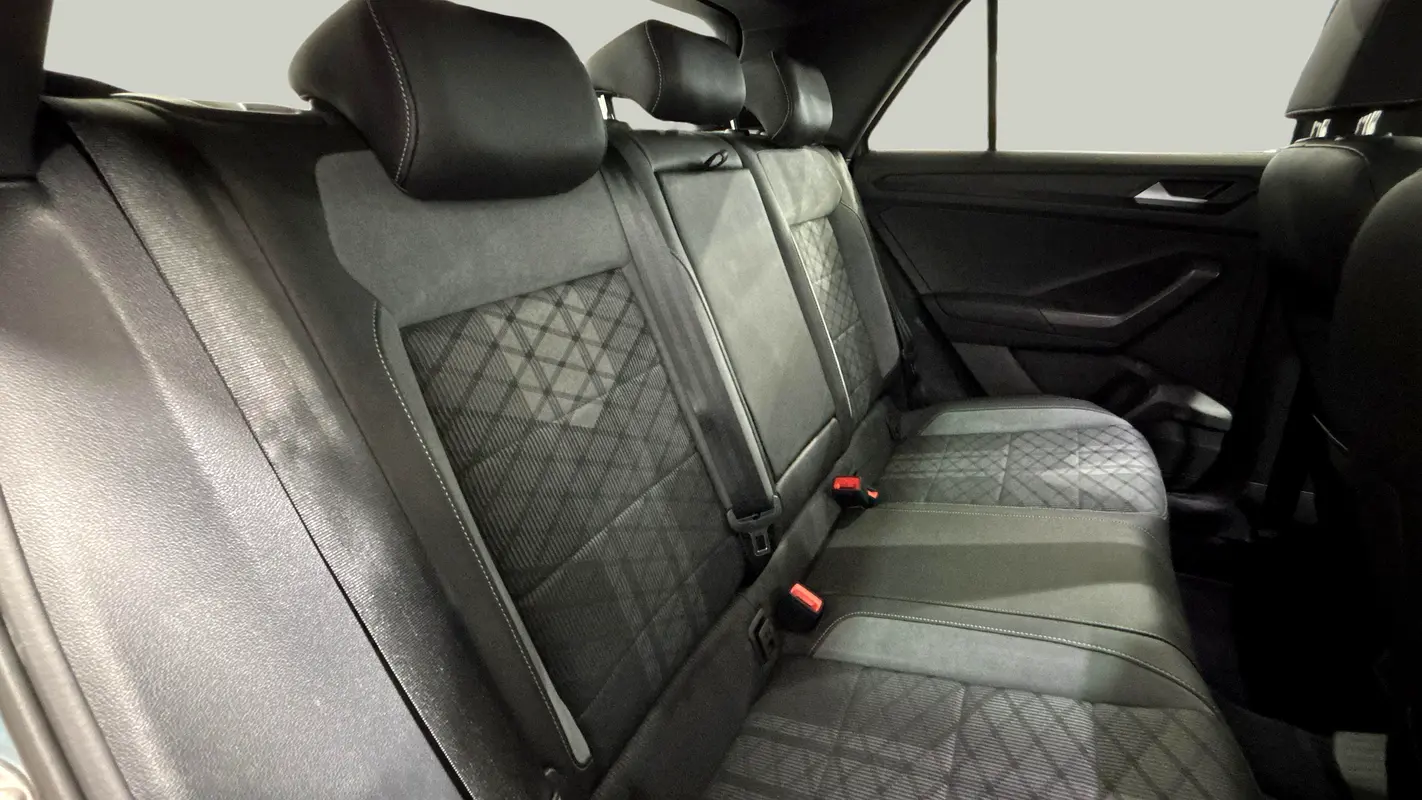 Volkswagen T-Roc 2023