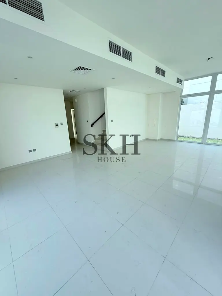 6BR Family Villa | Private Garden | Vacant Now