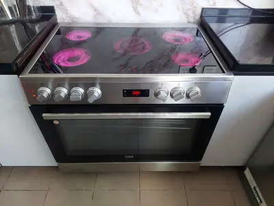 Beko brand 5 Rings Full Electric Ceramic Cooker Range Size 90cm
