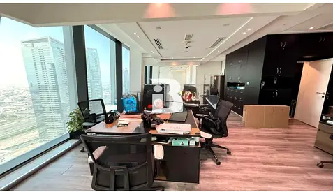 4 Parkings | Prime Location | Vacant Now