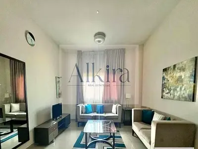 FURNISHED | VACANT | NEAR METRO