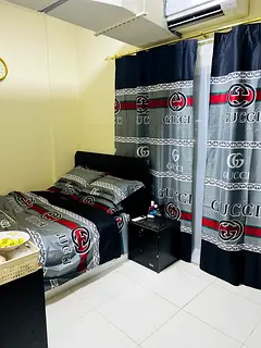 Baniyas metro station near big couple partition room available