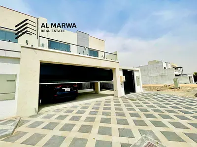Best offer 5bhk townhouse for rent just 155k