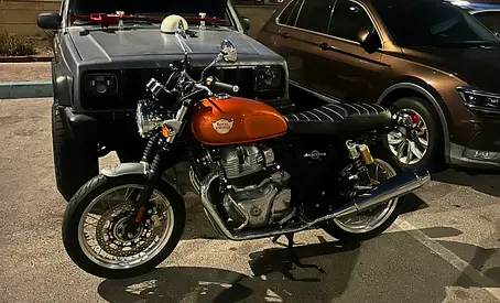 Interceptor 650 Royal enfield