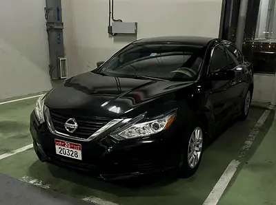 Nissan Altima SV 2016 American Specs - Clean Condition