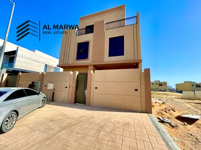 Brand 4 Master Bedroom's Villa with Separate Living Area And Majlis