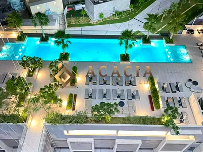 Exclusive | Pool View | High Floor I Maid Room