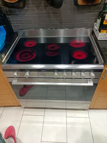 Siemens Brand 5 Hobs Full Electric Ceramic Cooker Range Size 90cm