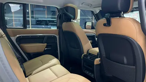 2026 LAND Rover DEFENDER 缩略图 3