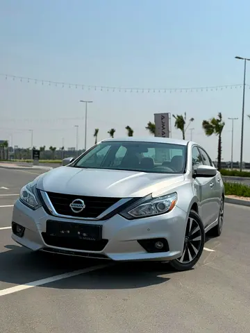Ajman auto district showroom E15