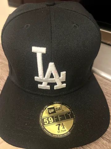 Black LA New Era 59FIFTY Fitted Cap (Size 7 1/4)